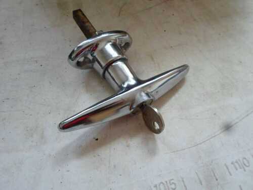 RARE - NOS FORD ANGLIA VAN REAR DOOR HANDLE AND KEY ALSO ESCORT MK1 VAN