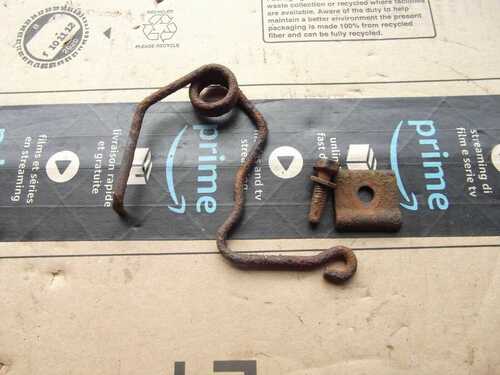 FORD ESCORT MK2 BONNET RELEASE SPRING and CLIP ASSY GENUINE FORD